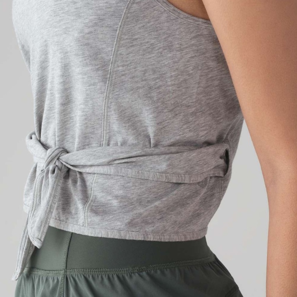 Lululemon it’s a tie tank top